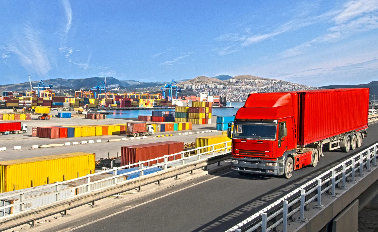 Cocktails & Dreams: strategia per la consegna di ghiaccio alimentare a Milano e l’esperienza al banco