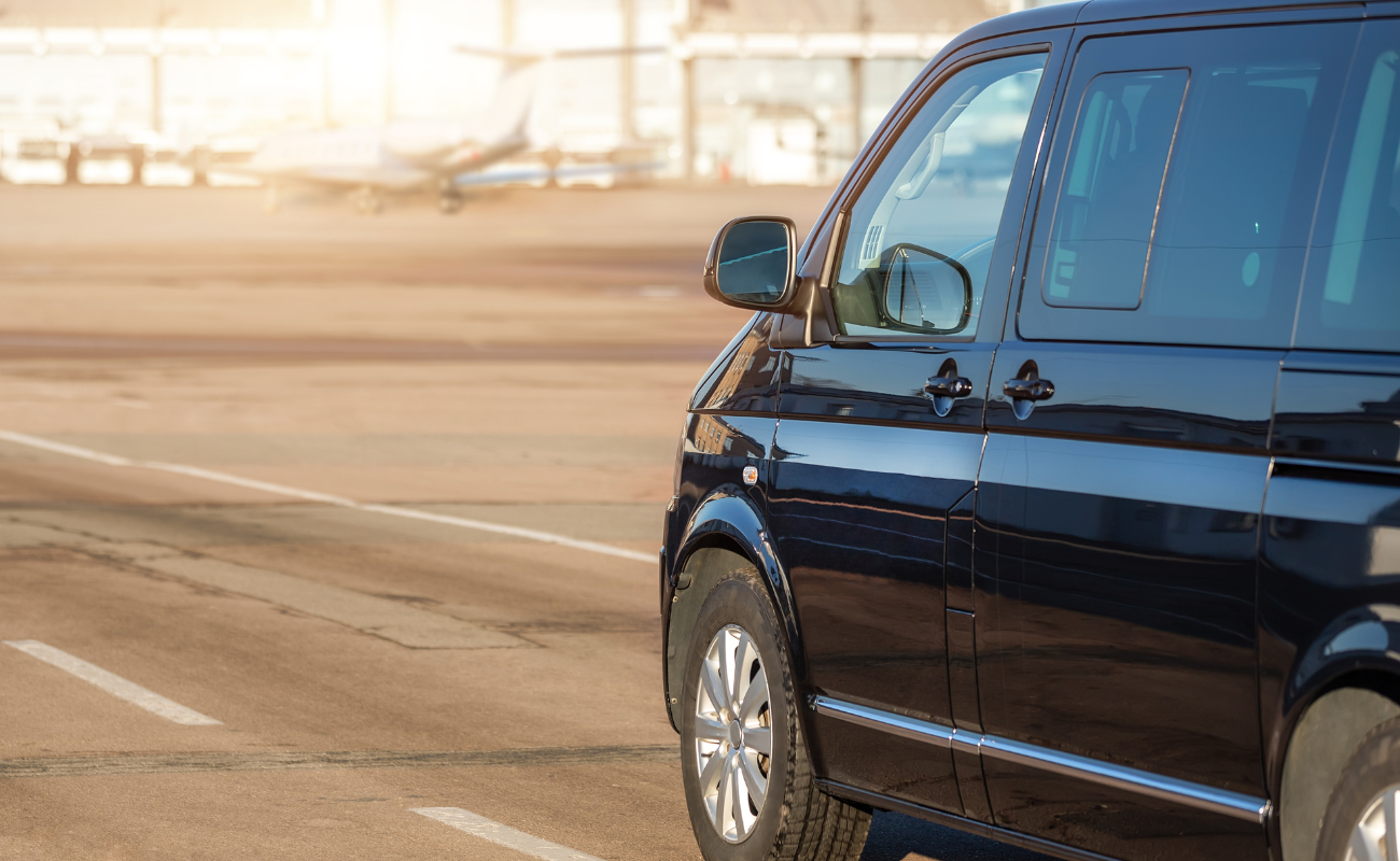 Private driver services for transfers between Naples Airport and Sorrento: what travelers should know