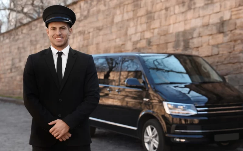 Taxi da e per la stazione treni a Crotone: come organizzare il trasferimento senza stress