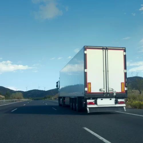 Distribuzione di merci da e per il Sud Sardegna: guida operativa per rotte, tempi e ultimo miglio