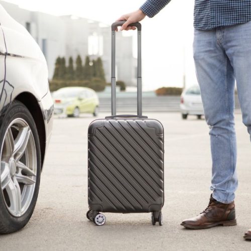 Servizio taxi per e dall’aeroporto: la soluzione ideale per viaggiare senza stress