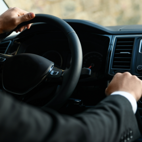 Viaggia con Comfort ed Eleganza: Noleggio con Conducente a Catania
